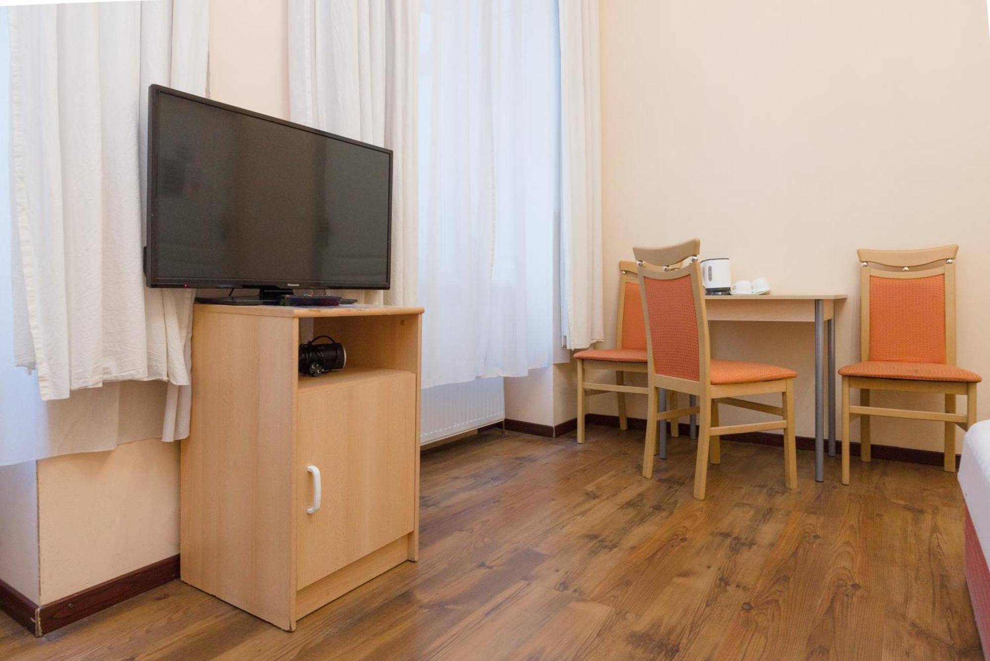 Pension Votiv Vídeň Exteriér fotografie